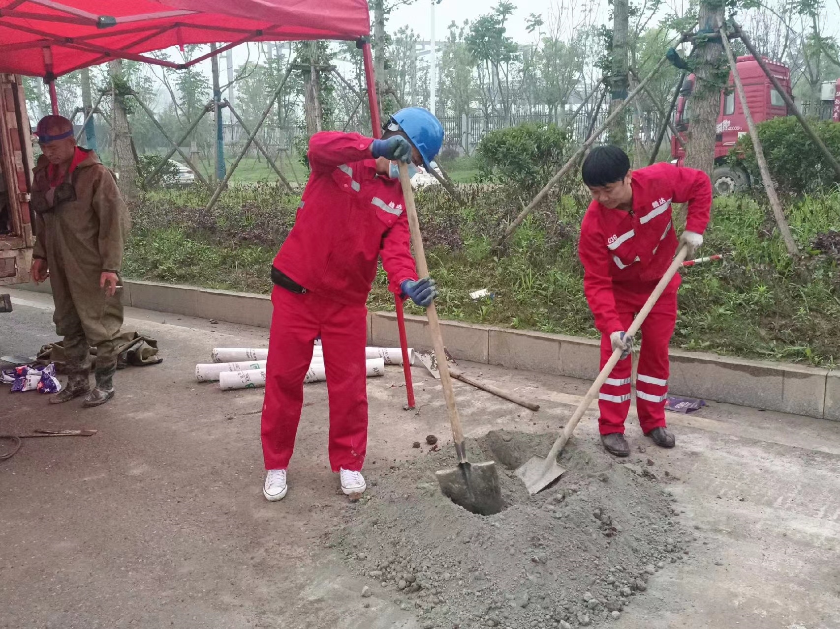 宜兴管道疏通哪家好】及时进行市政管道清淤